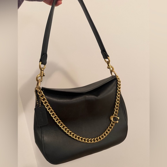 Coach Handbags - Coach Signature Chain Hobo shoulder bag